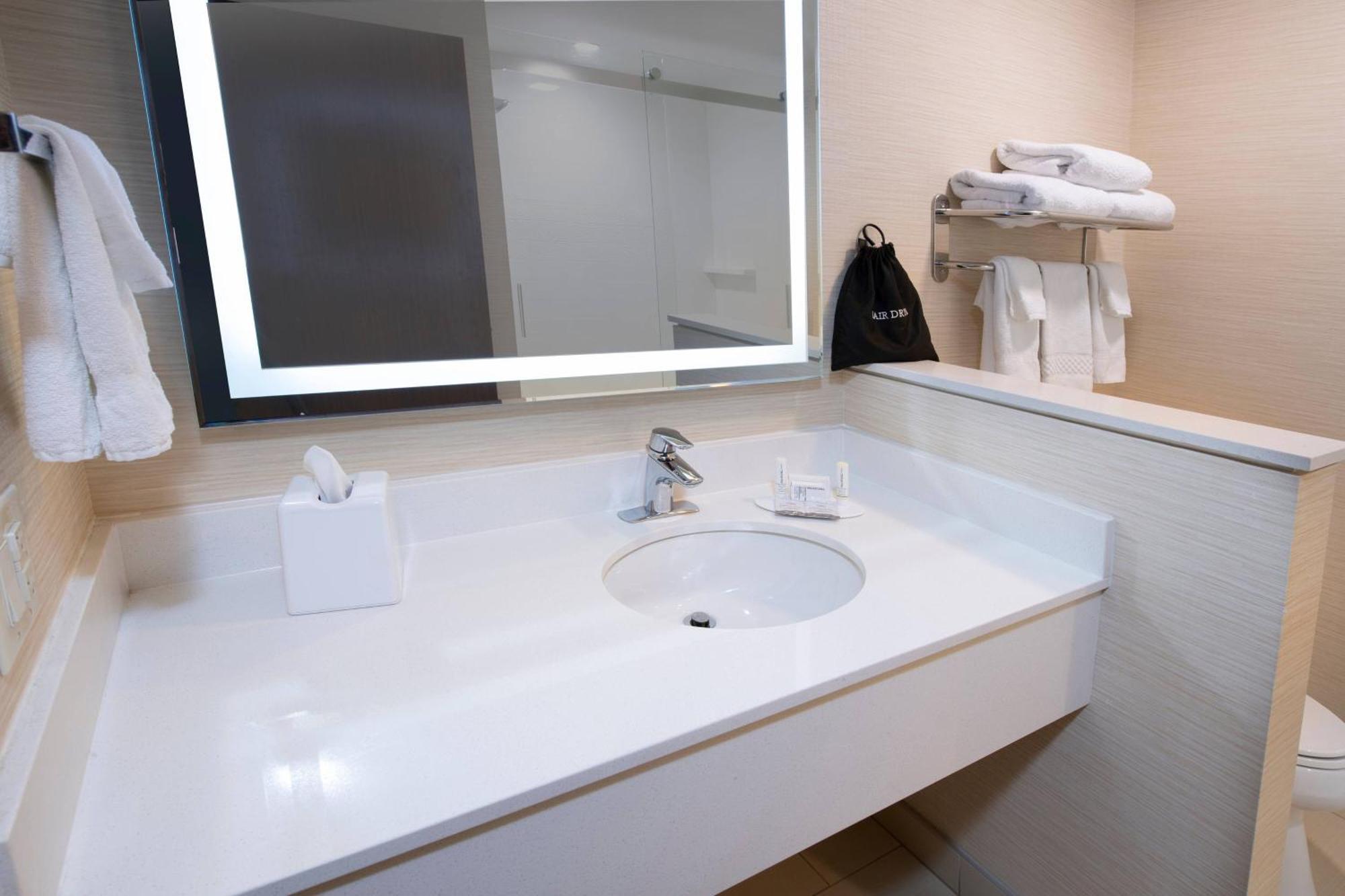 Fairfield Inn & Suites By Marriott Edmonton North Eksteriør bilde