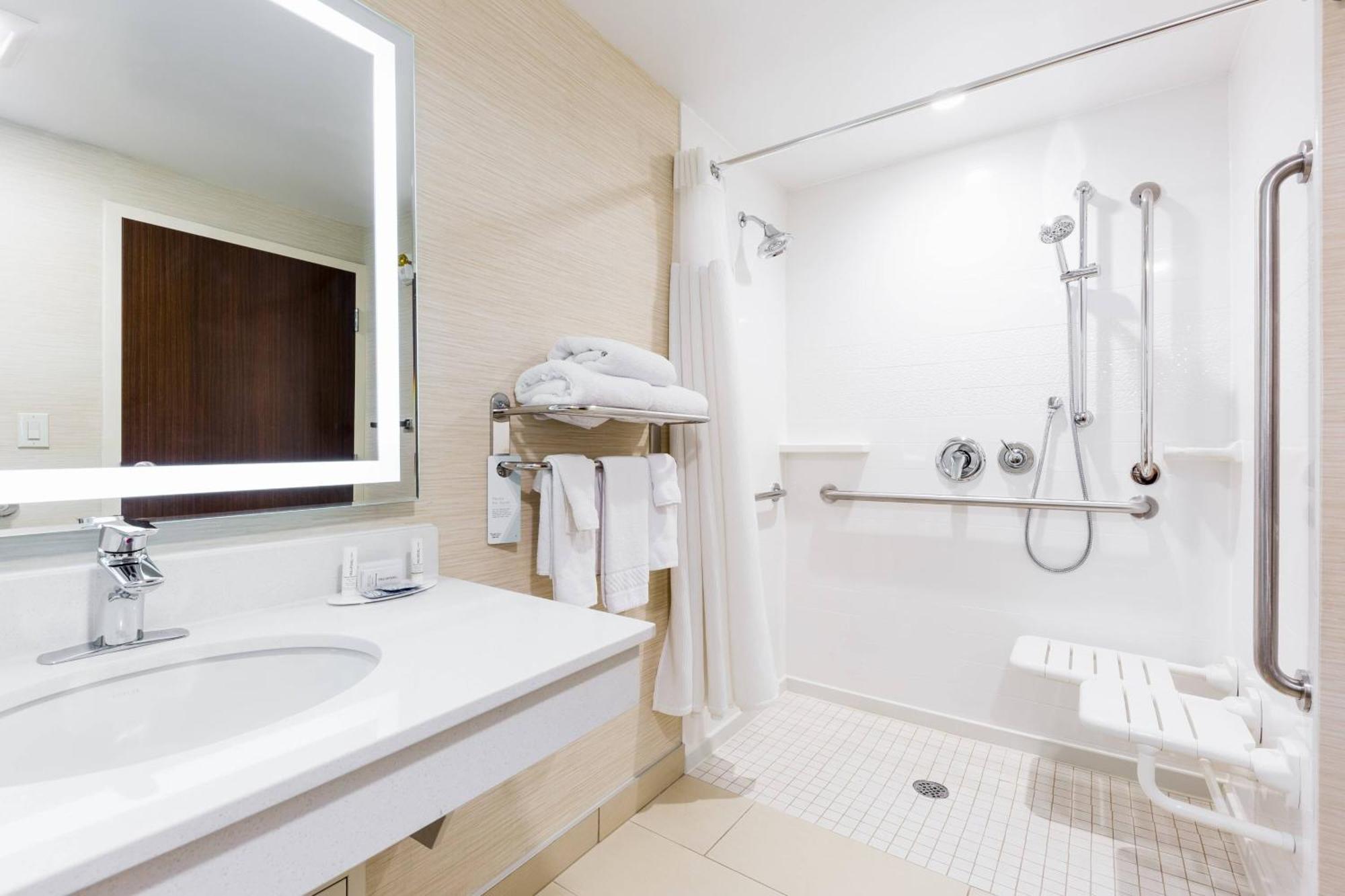 Fairfield Inn & Suites By Marriott Edmonton North Eksteriør bilde